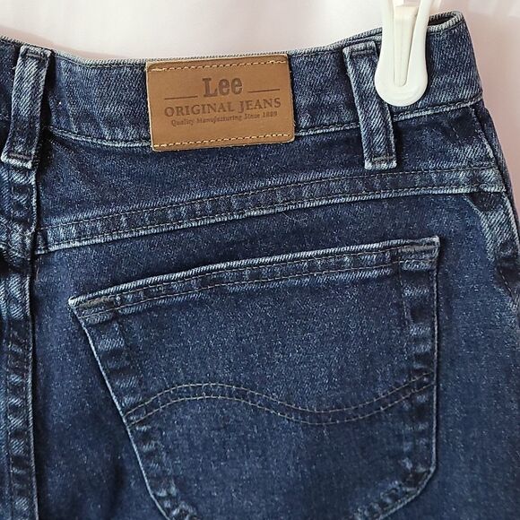 LEE ORIGINAL JEANS, WOMEN'S FIVE POCKET BLUE JEANS, SIZE 12, NOT WORN - Picture 3 of 9